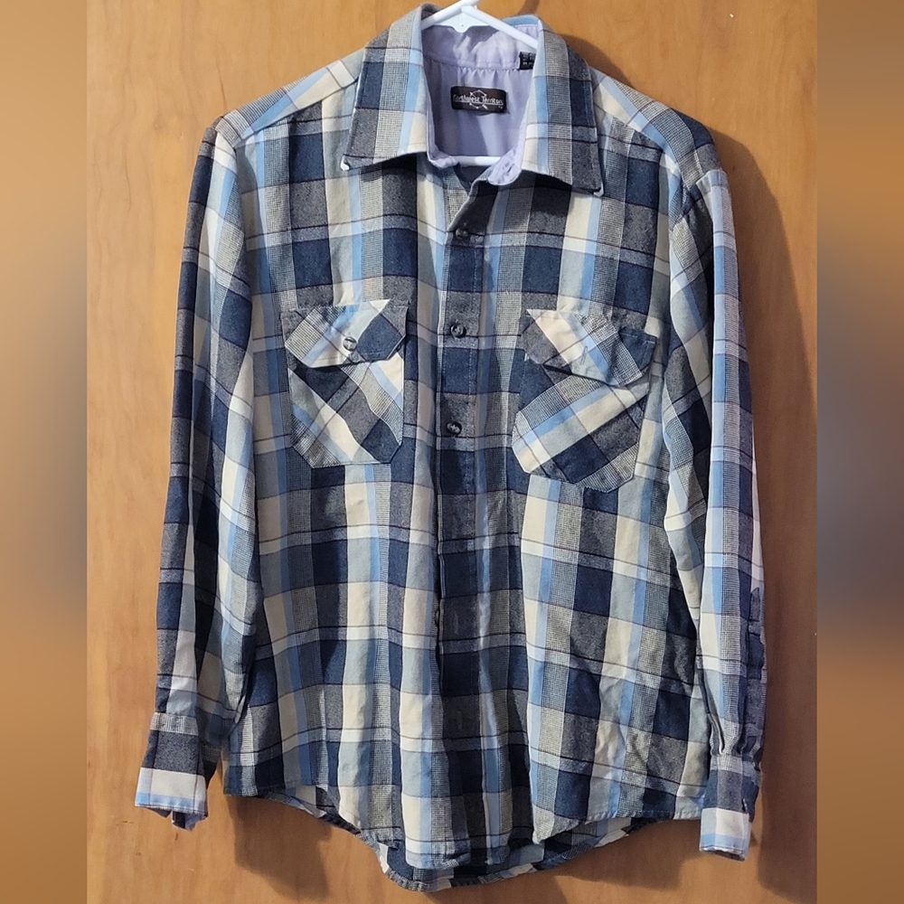 Vintage long-sleeved button-up